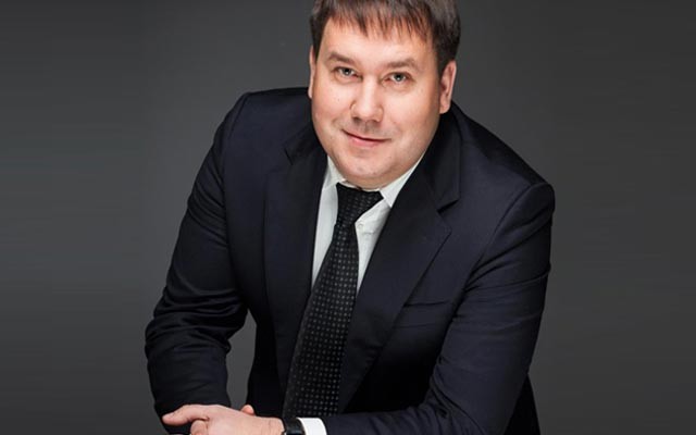 Виктор Емец